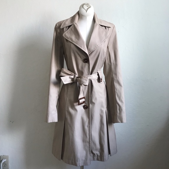 Dkny Jackets & Blazers - DKNY Belted Fit and Flare A-Line Classic Beige Trench Coat Button Front